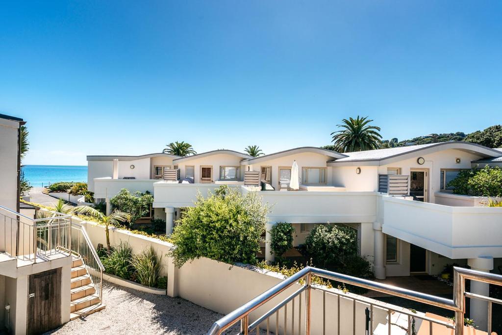 Onetangi Beach Apartments Luaran gambar