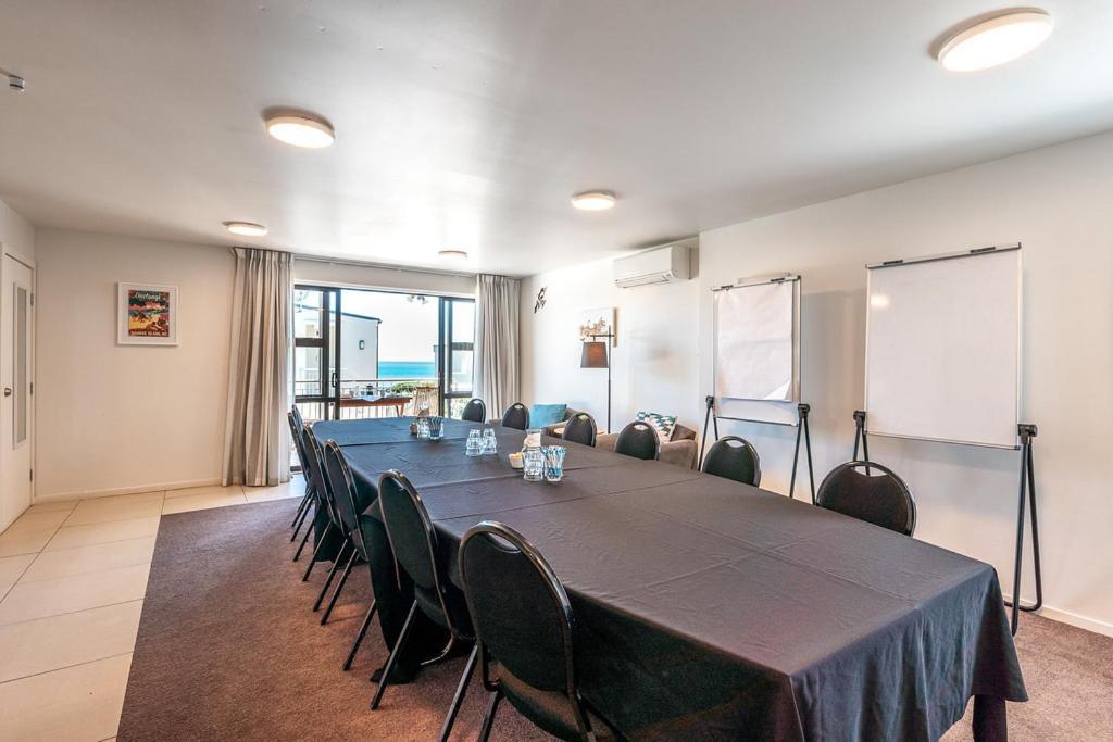 Onetangi Beach Apartments Luaran gambar