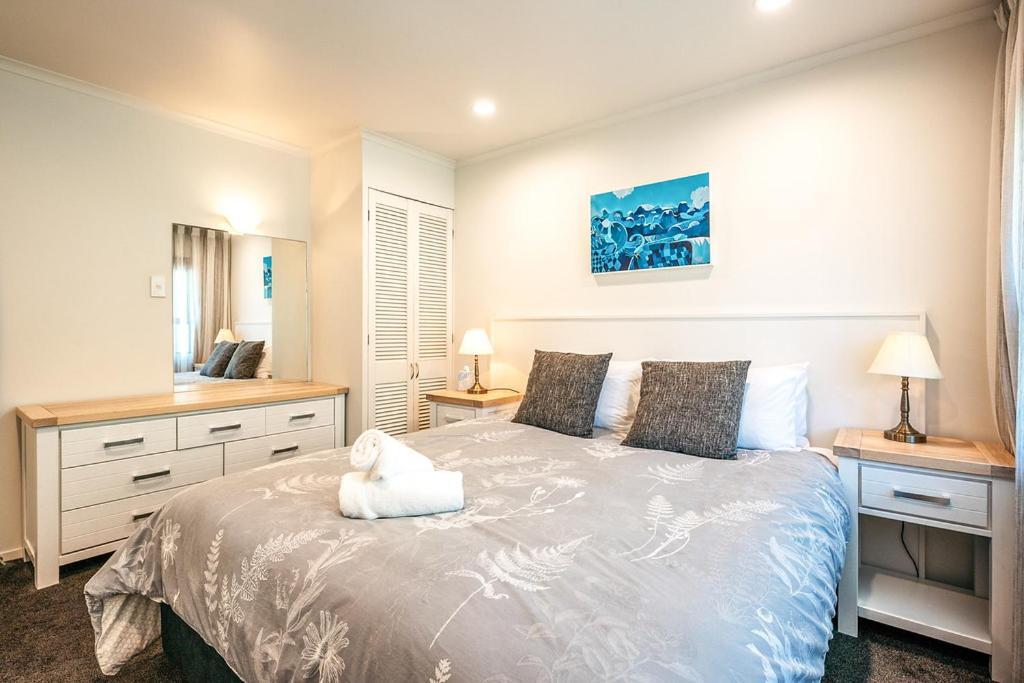 Onetangi Beach Apartments Luaran gambar