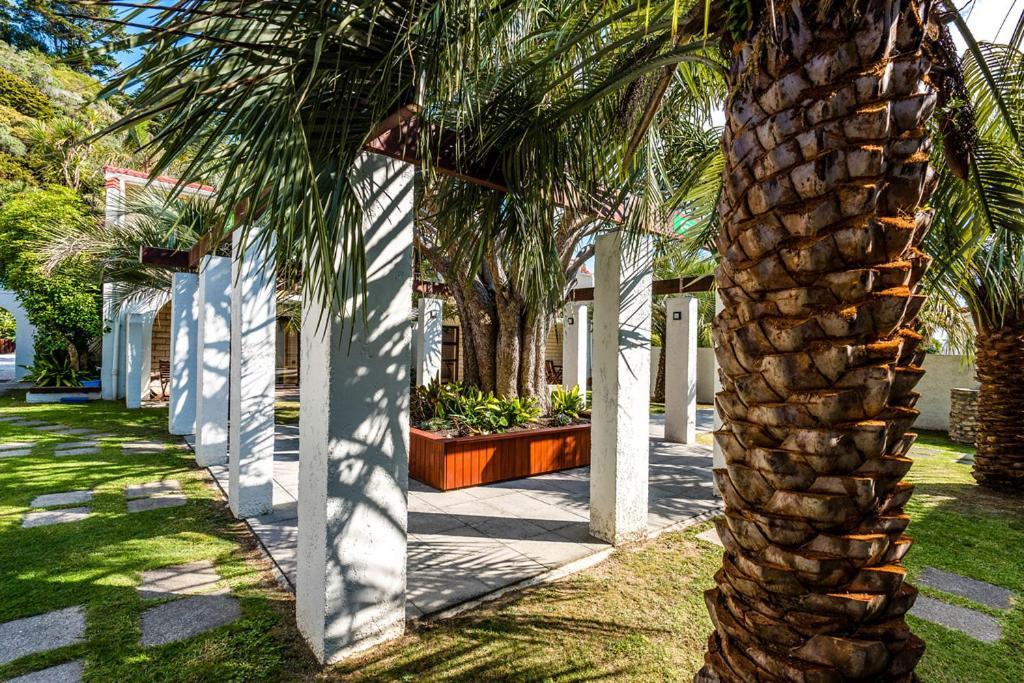 Onetangi Beach Apartments Luaran gambar