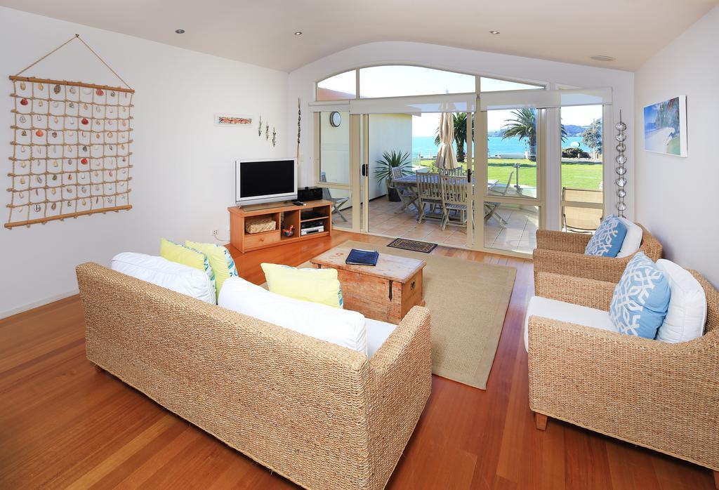 Onetangi Beach Apartments Luaran gambar