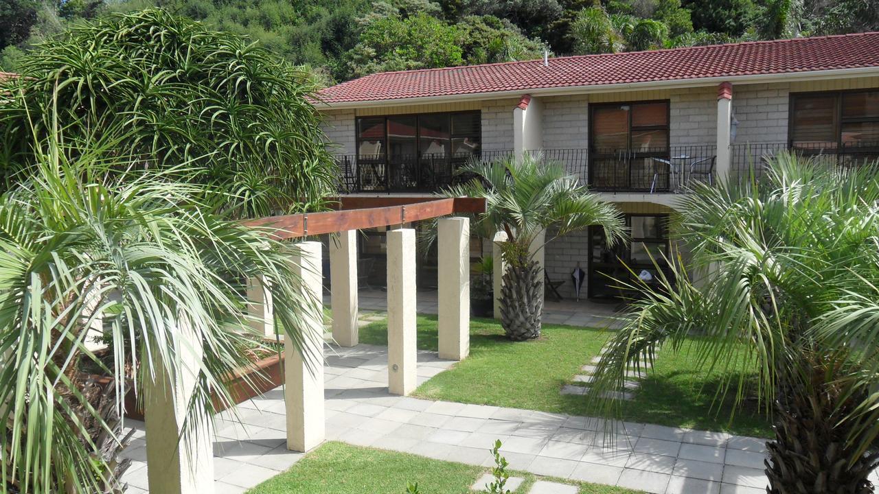 Onetangi Beach Apartments Luaran gambar