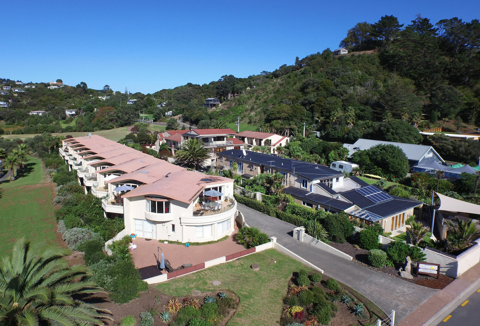 Onetangi Beach Apartments Luaran gambar